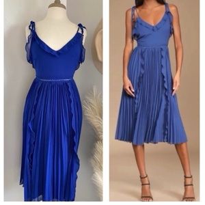 ❤️ Lulus Never a Dull Moment Royal Blue Tie-Strap Pleated Midi Dress